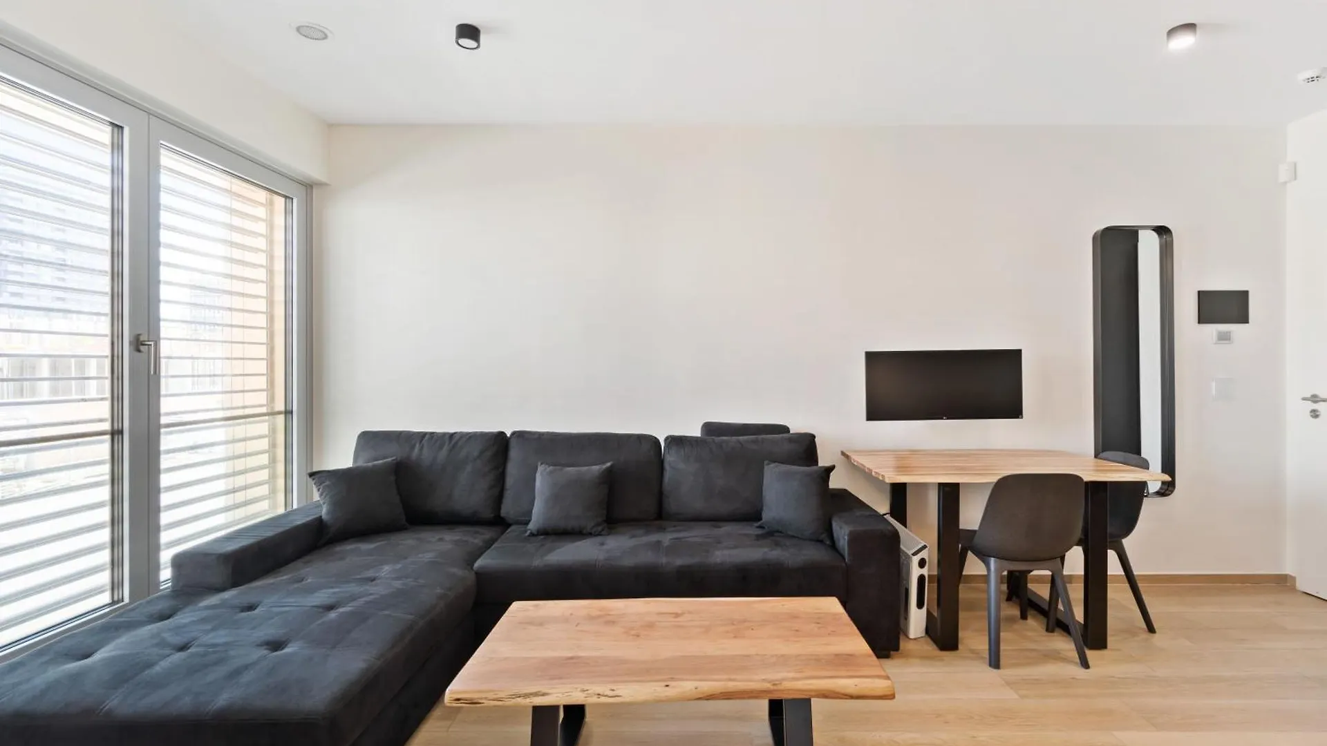 Apartment Charming Gasperich Studio Near Cloche D'Or Mall Luxembourg