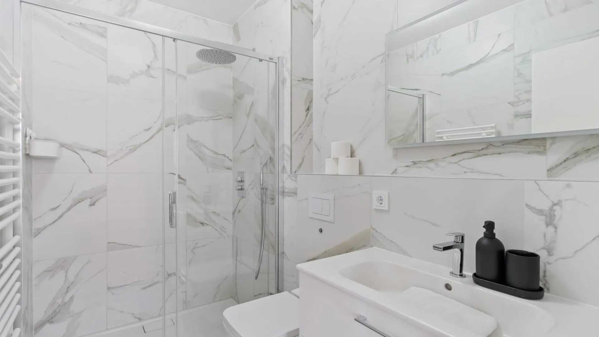 Charming Gasperich Studio Near Cloche D'Or Mall Luxembourg Luxembourg